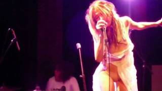 Queen Adreena @ Maroquinerie, Paris, 2009 (2 songs)