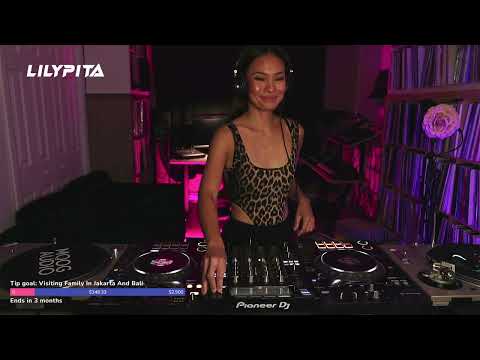 Lily Pita | Deep Minimal Techno