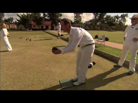 image-What are the dimensions of a lawn bowling court?