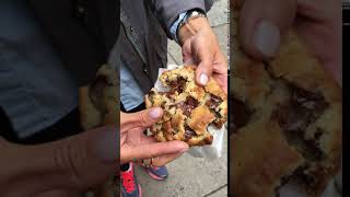 Download lagu Levain Bakery Chocolate Chip Walnut Cookie in NYC mp3