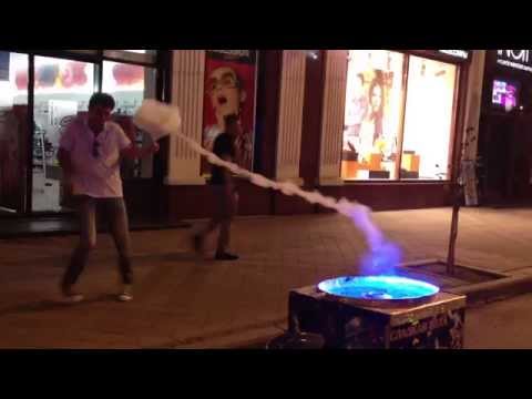 Правене на захарен памук с класа