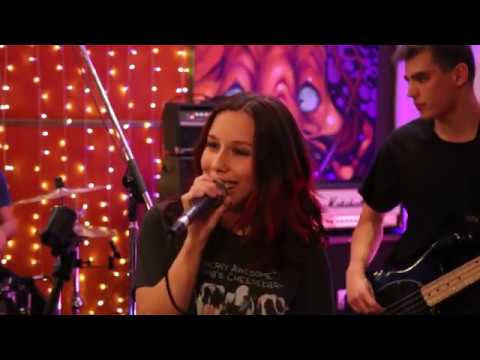 TRUSS - Reset My Head (Live at Weird Music Studios)