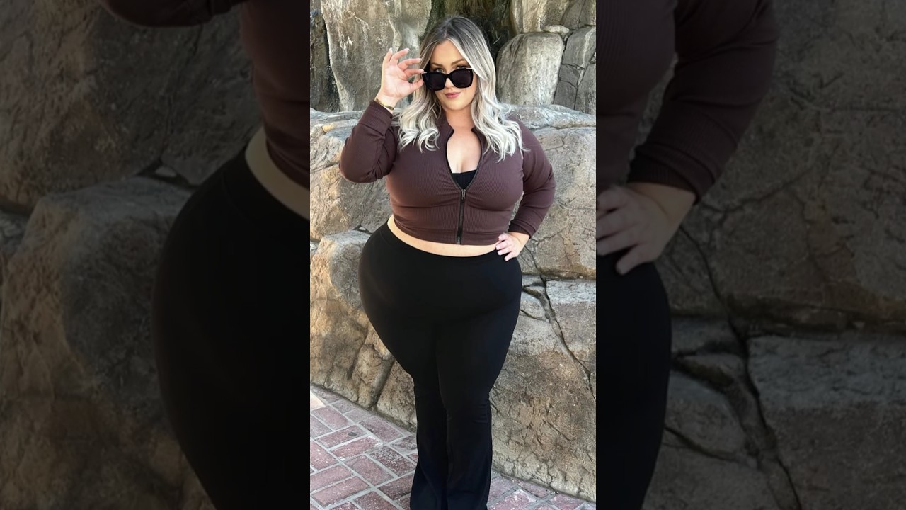 Kara Moon ~ Big Beautiful Curvy Glamour Queen ~ Bio #shorts