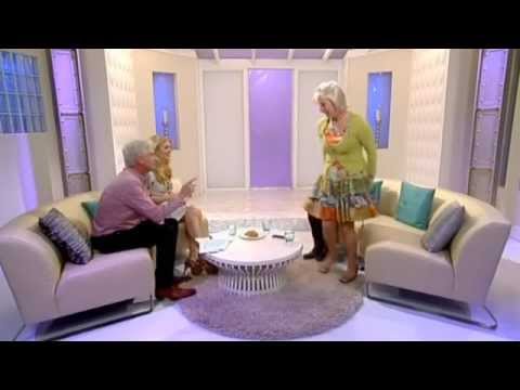 Psychic gets celebrities wrong on This Morning - calls Lionel Blair a woman! 23rd May 2012