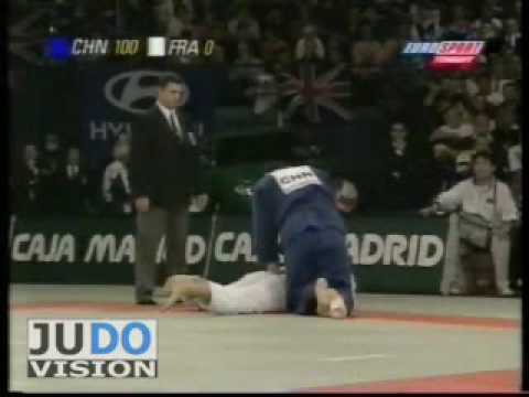 JUDO 1999 World Championships: Song Pan (CHN) - Jerome Dreyfus (FRA)