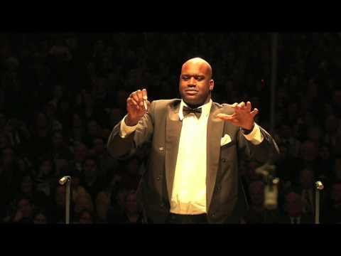 Shaquille O'Neal Conducts The Boston Pops