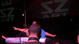 Avery Sunshine // Prayer Room, Bizzart