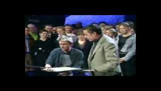 The origin of Tubular Bells : Mike Oldfield interview (Later with Jools Holland)