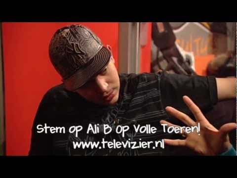 Ali vermoordt De Clown met een pistoolschot - ABOVT 1