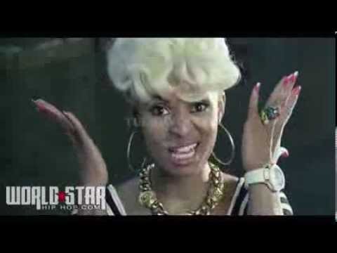 Lil Kim's Artist T Foxx 2013 BET Hip Hop Awards Cypher Clip