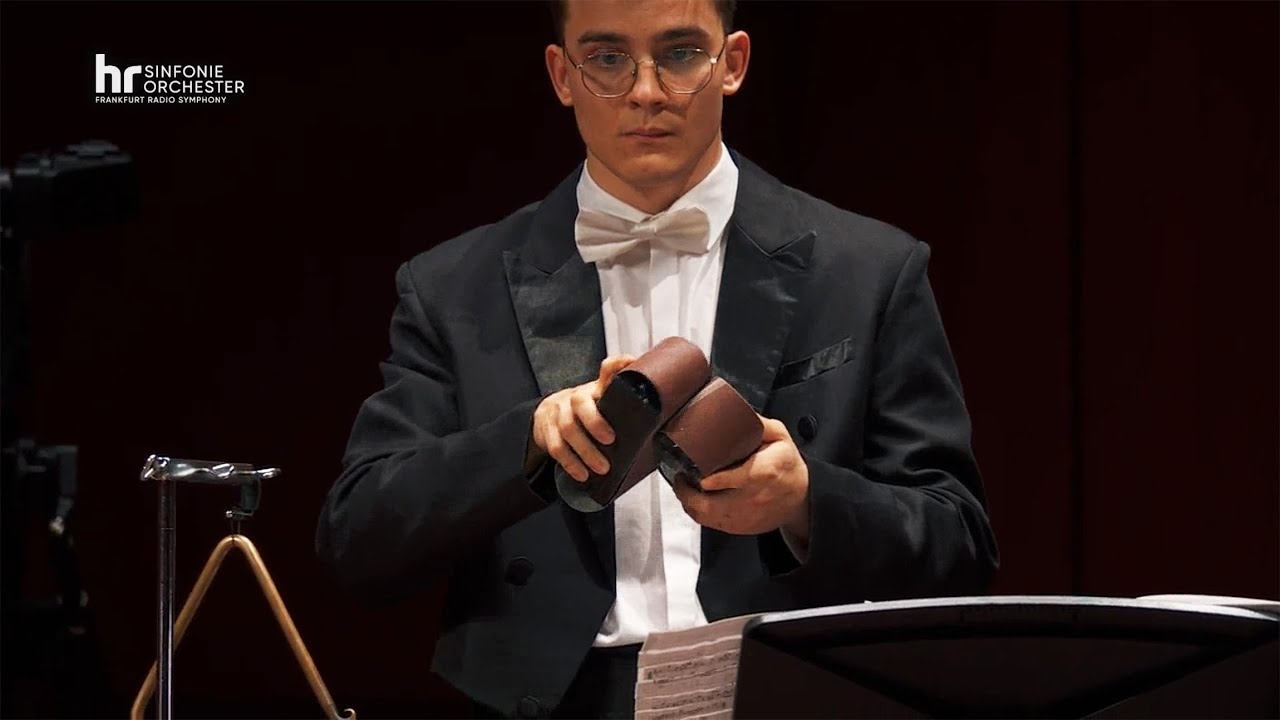 Adams: The Chairman Dances ∙ hr-Sinfonieorchester ∙ David Robertson