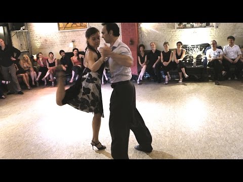  Oliver Koch  and  Marisa van Andel  are  dancing  to  the  milonga  "  La Colegiala  "  by  Enrique Rodríguez  in  2015