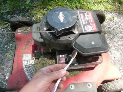 Lawn Mower Repair Cleaning Air Filter Part 1