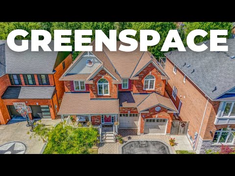 Beautiful Two Storey Home Backing On To Greenspace In Newmarket