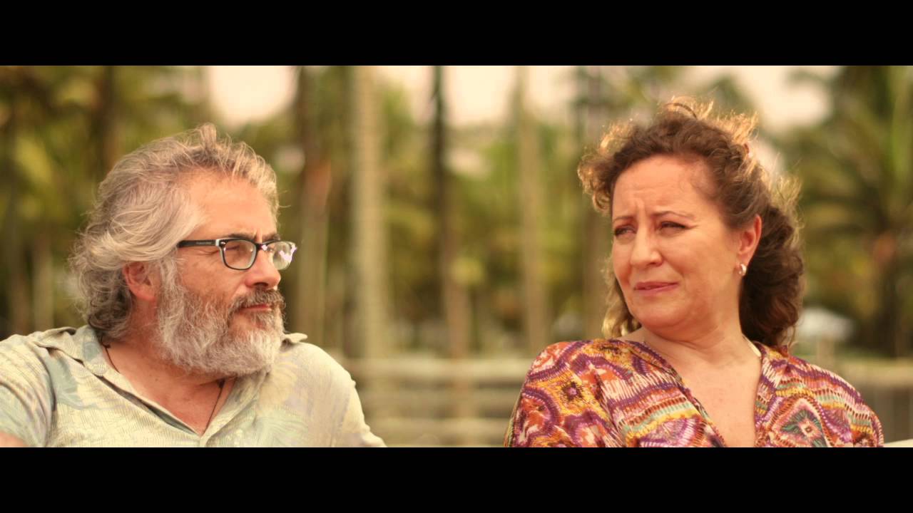 TRAILER OFICIAL TAN DISTINTOS