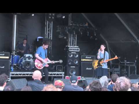 FLOWERS - Joanna (live! Indietracks Festival) (28-7-2013)