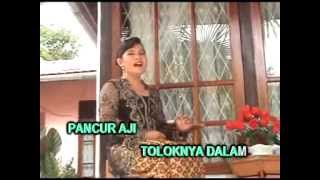 Download lagu Yeni Andriani - Mimpi mp3 Download lagu Yeni Andriani - Mimpi mp3