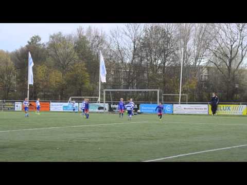 Oliveo F1 - Vredenburch F1 F-Jeugd voetbal