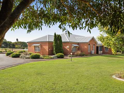 10 Stanley Parade, Highfields, QLD 4352, 4 slaapkamers, 2 badkamers, House