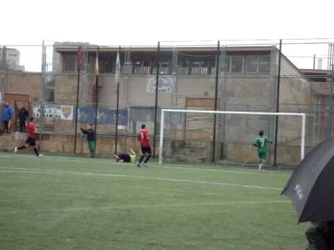 A los 82 minutos el AJDC La Mancha colocaba el empate a 1-1, al marcar Julio