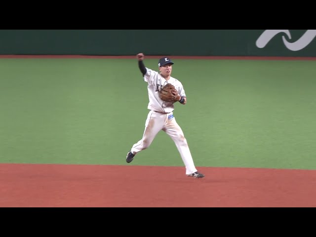 【3回表】流れるようなプレー!! ライオンズ・滝澤夏央 華麗なランニングスローでアウトに!! 2025年7月10日 埼玉西武ライオンズ 対 東北楽天ゴールデンイーグルス