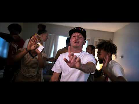 Mafios Ft. Seff Smokes - Calling (Official Music Video)