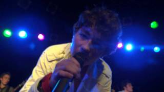 Burnham - Don&#39;t Be Shy