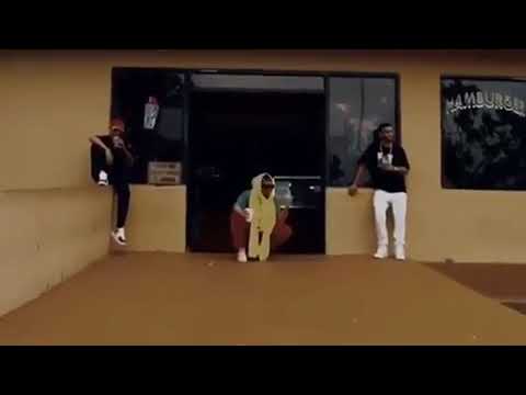 Bad Bunny & Omy de oro Subimos de rango/ vídeo filtrado