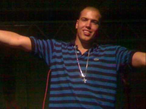 Nemir i Dii Manes   Mnogo fini momci