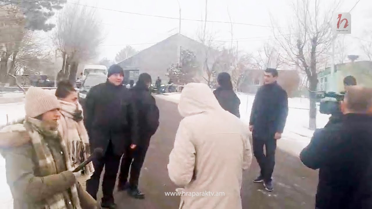 Փաշինյանի թիկնազորը խոչընդոտում է լրագրողների աշխատանքը