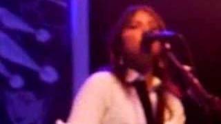 KT Tunstall - Suddenly I See clip