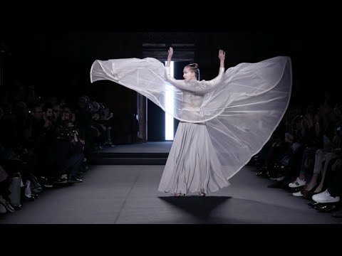 Haute Couture, summer 2018: Julien Fournié finds inspiration in Asia