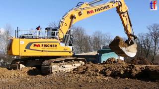 preview picture of video 'Liebherr R926, Caterpillar 963D, Volvo EC300D NL ROAD CONSTR. / B14 Backnang, Germany, 20.02.2014.'