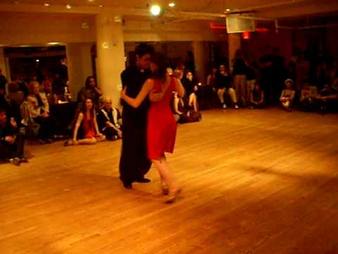 Federico Naveira & Inés Muzzopappa: Argentine Tango performance