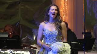 RIBBONS DOWN MY BACK, Hello Dolly, Kirsten Elisabeth Scott