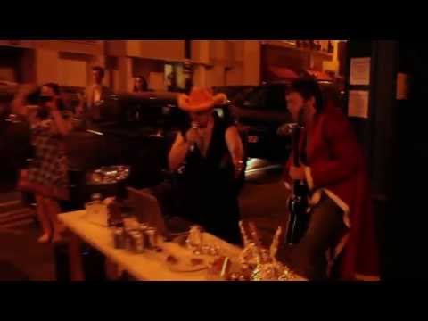 Lady Kokoko - MILF (live @ Fête de la Musique, Paris)