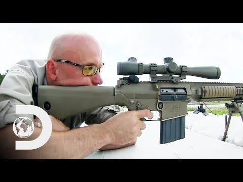 半自動スナイパーライフルM110を試すためのテストを実施中｜未来の兵器 (Conducting A Test To Try Out The M110 Semi-Automatic Sniper Rifle | Future Weapons)
