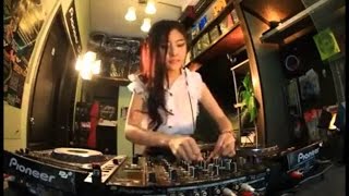 Download lagu DJ ADI SUCI DALAM DEBU TERBARU 2017 mp3 Download lagu DJ ADI SUCI DALAM DEBU TERBARU 2017 mp3