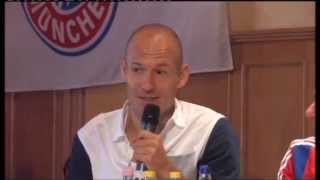 preview picture of video 'Arjen Robben besucht den Fanclub Inntal Bullen Perach in Endlkirchen'