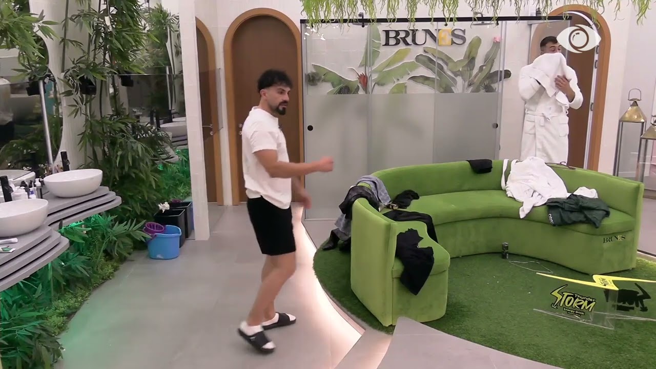 “Po të lejon terezia të më afrosh?”/ Aldo-Danjës: Po më përdor sipas qejfit tënd…