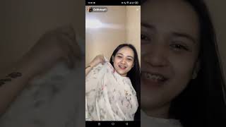 Download lagu Ochi Anggraini live mp3 Download lagu Ochi Anggraini live mp3