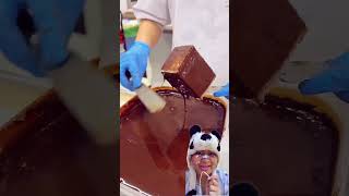 Download lagu @yumuken_gourmet_japan, there's so much chocolate, wow #dubbingvideo #shortvideo #shorts #funny mp3