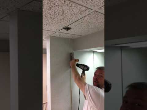 Detailed video on Repairing wallpaper seams.