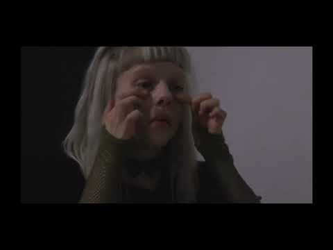 Aurora Aksnes panic attack:(