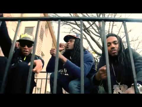 Cheesy Stacks - Lunchin Feat. Elly Elz (Official Music Video)