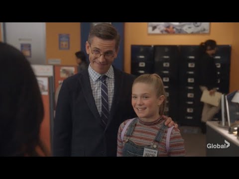 NCIS 19x13 (1) Palmer brings his daughter to work