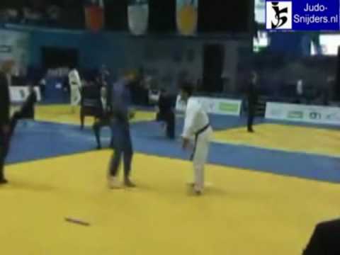 Judo 2009 Moscow: Stsiashenka (BLR) - Kevkhishvili (GEO) [-81kg].