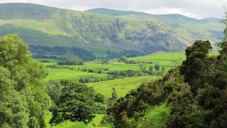 preview picture of video 'Lake District Country Walk   Keswick   Latrigg   Old Railway Line round'