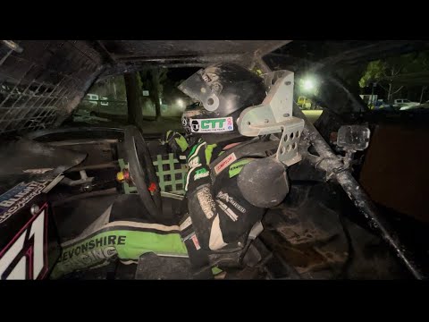 Chasing a good result at Mount Barker Speedway