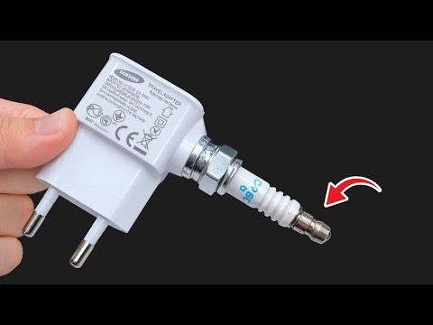 You’ll Never Buy an Antenna Again! Just Connect a Spark Plug to a Phone Charger 📡